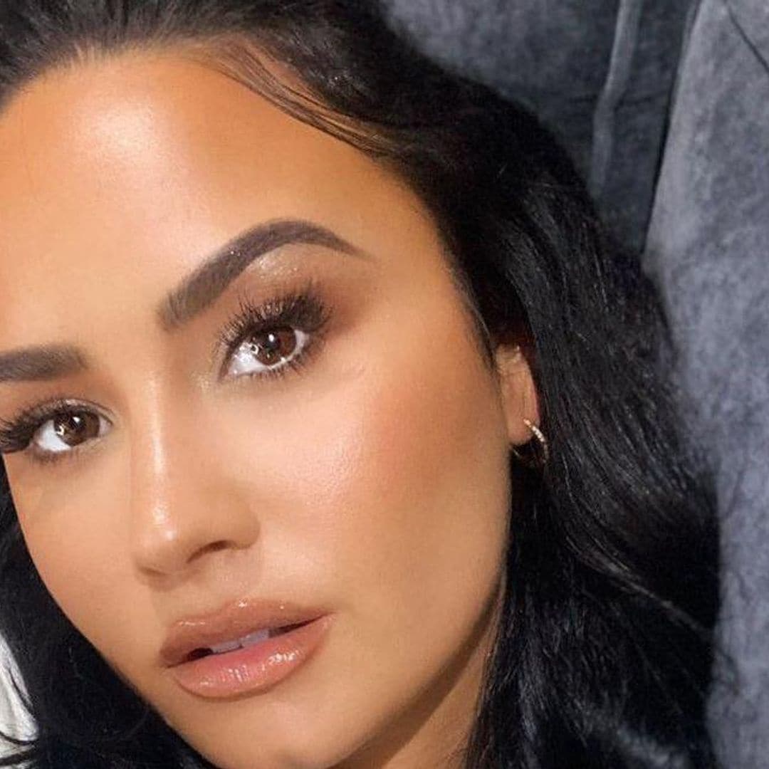 Demi Lovato shows off her freckles in first makeup free selfie in years