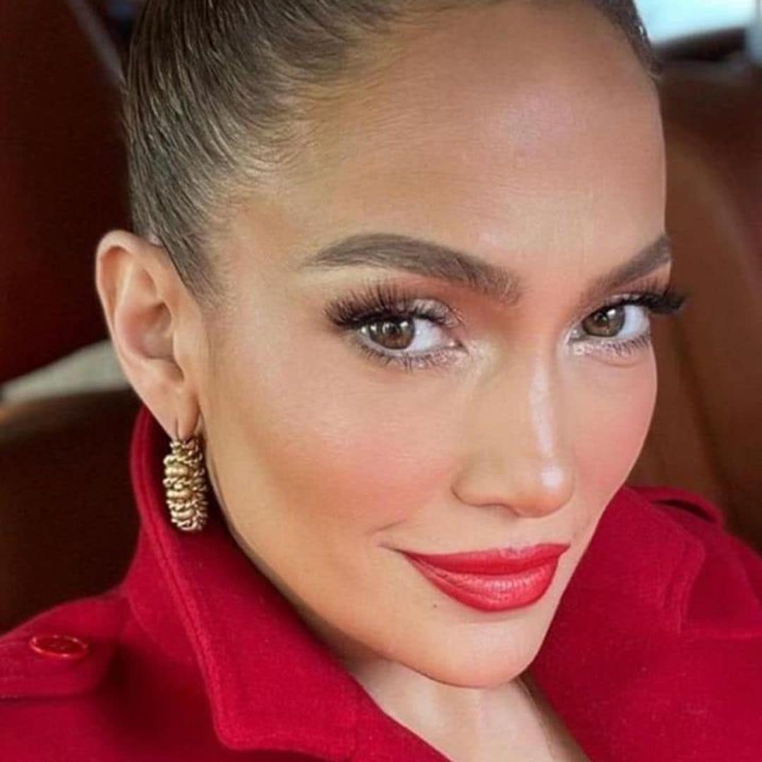 This Dominican makeup artist has a jaw-dropping resemblance to Jennifer Lopez