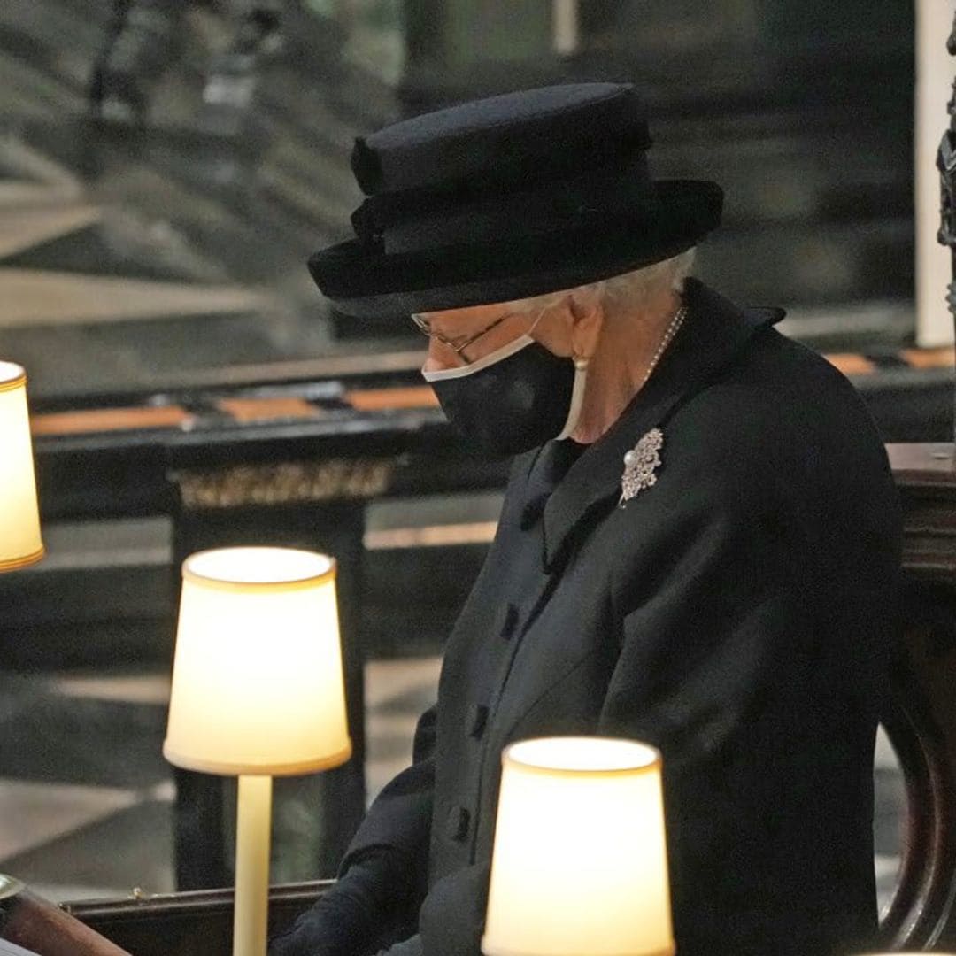 Queen Elizabeth leaves note on Prince Philip’s coffin