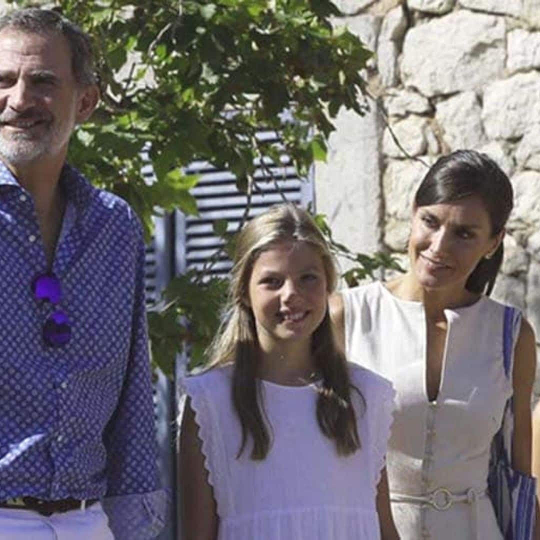 Spanish Royals coordinate in blue and white for their family vacation