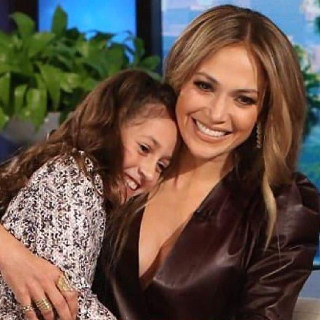 Jennifer Lopez is identical to daughter Emme in sweet new photos