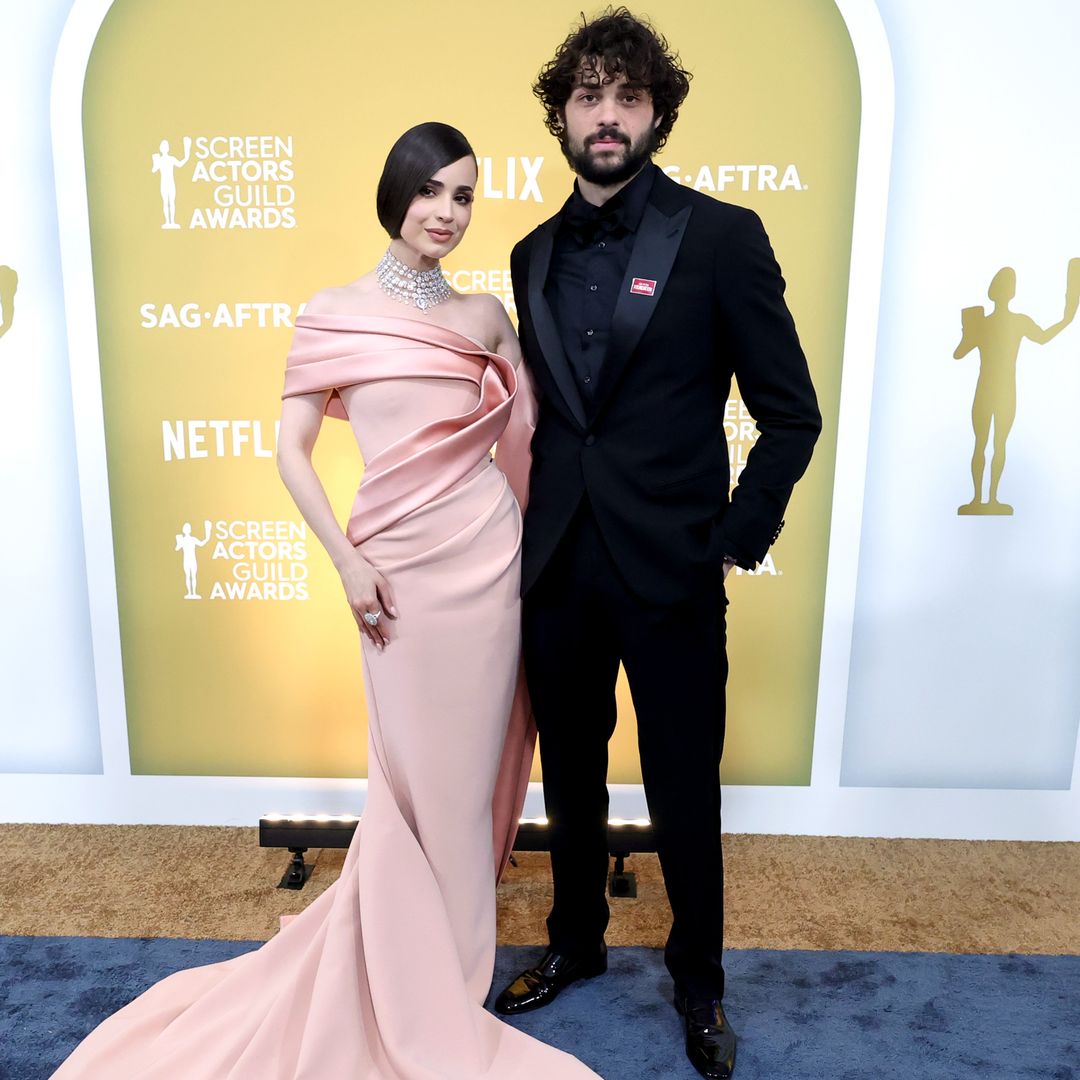 Sofía Carson and Noah Centineo: The new faces of SAG Awards 2025