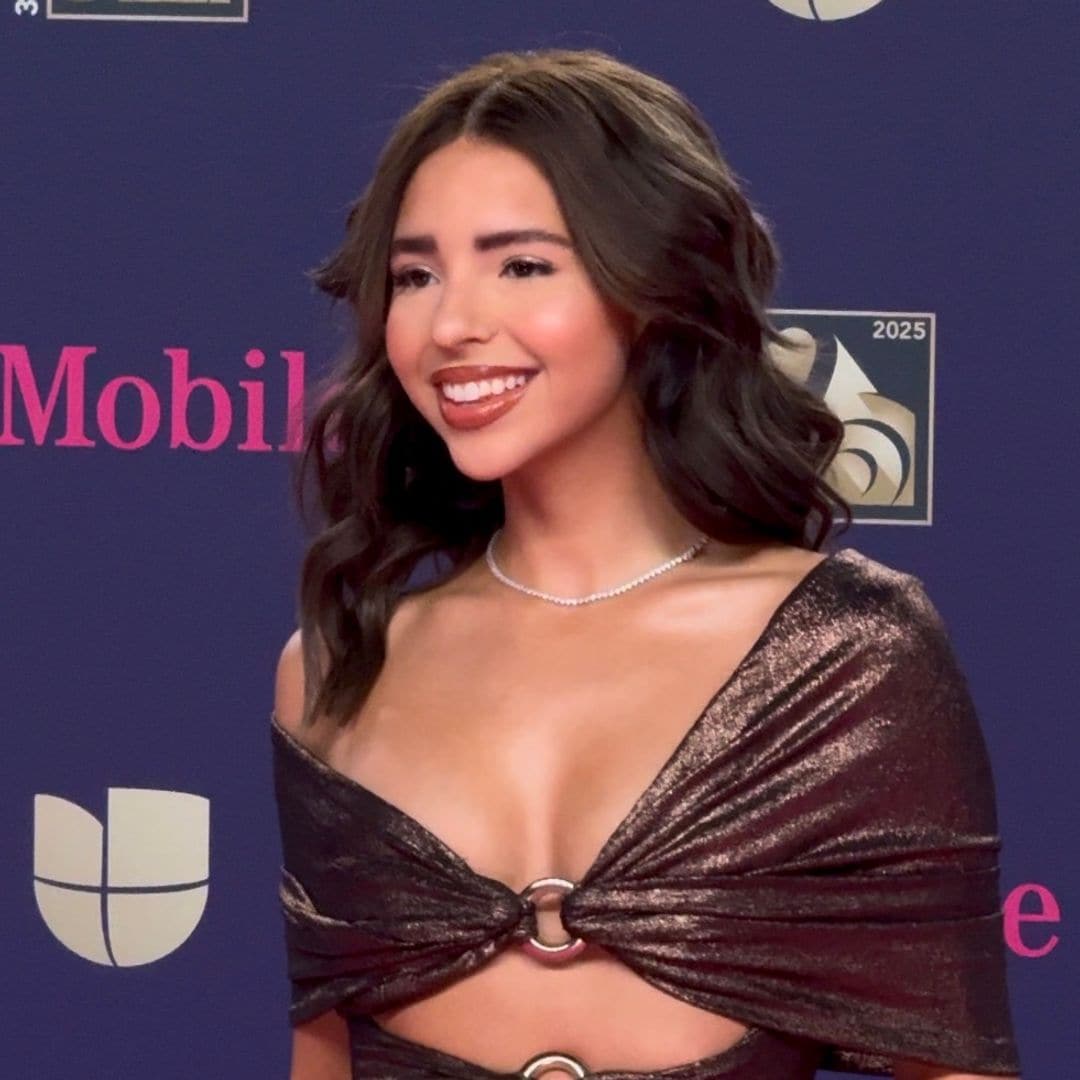 Ángela Aguilar debuts new hair and revealing look at Premio Lo Nuestro