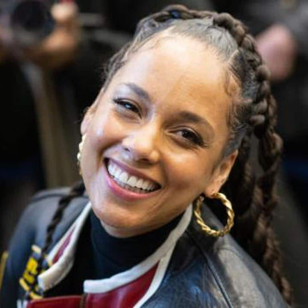 Alicia Keys reminds fans she has an incredible Christmas album with ‘Santa Baby’