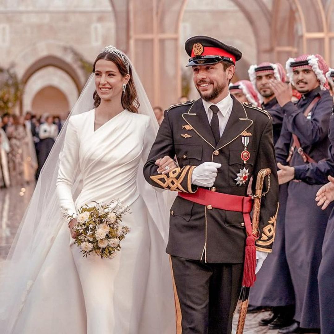 Newlyweds Crown Prince Hussein and Princess Rajwa star in sweet selfie