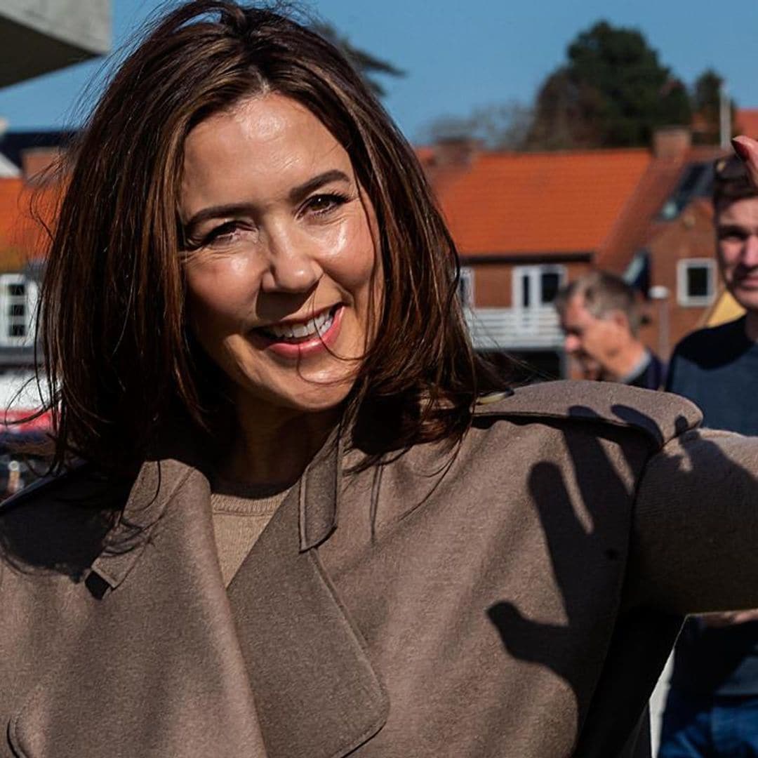 Crown Princess Mary visits Bangladesh: Watch her selfie videos