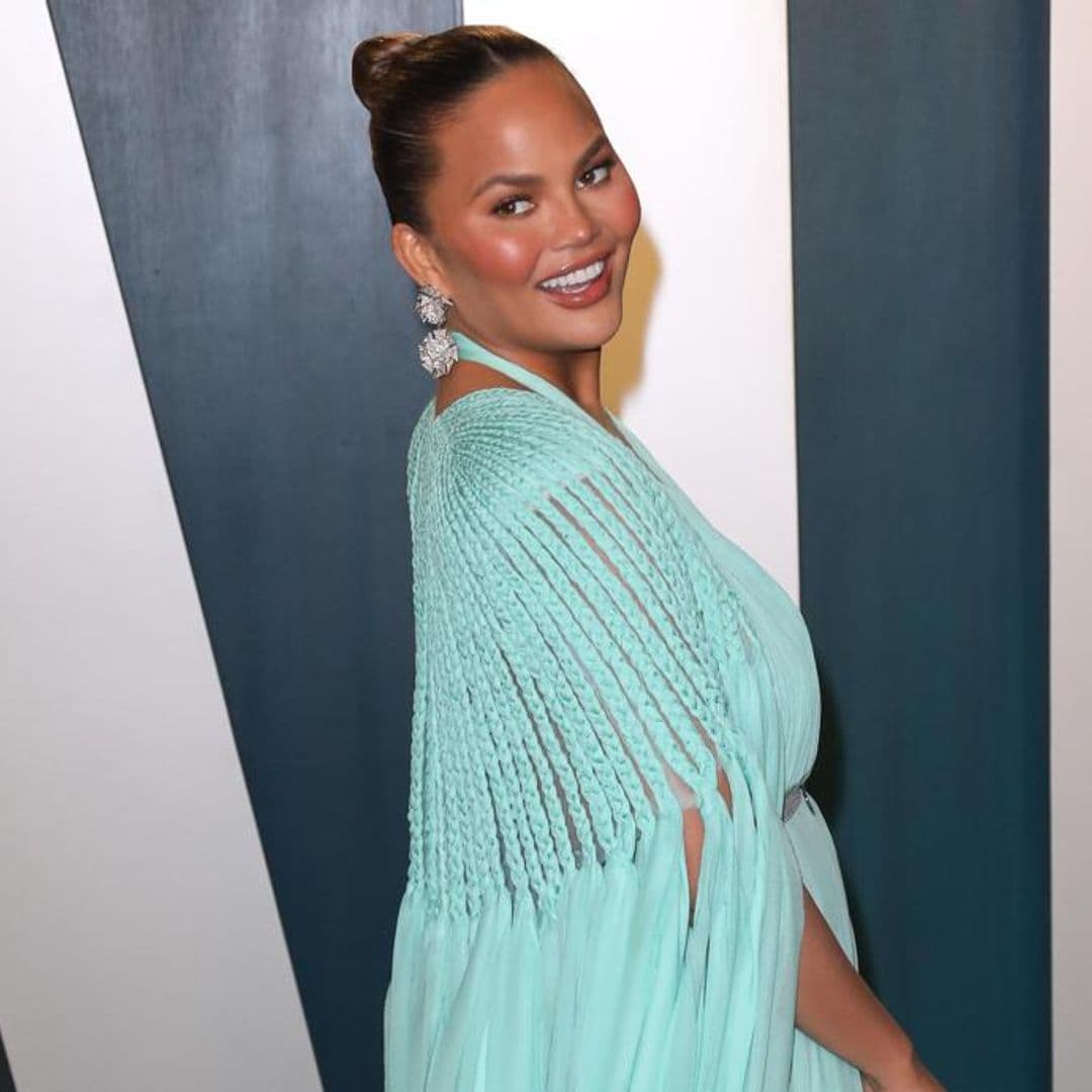 Watch Chrissy Teigen’s Daughter Luna Help With Her Mom’s Ultrasound