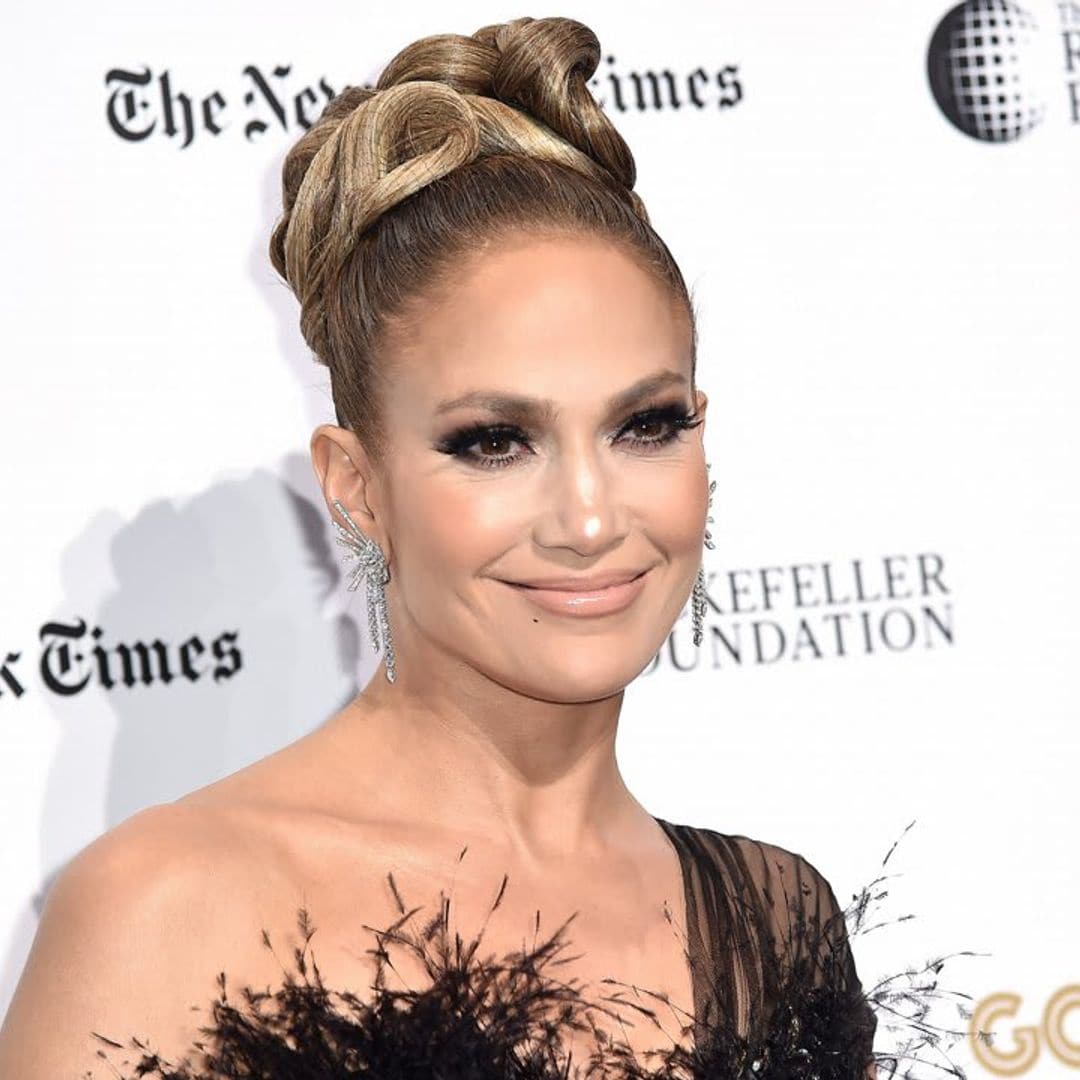 Jennifer Lopez celebrates the 22nd anniversary of her debut album ‘On The 6’