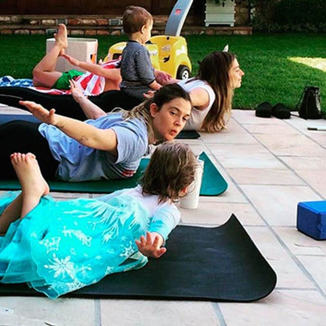 Celebrity fitness: Stars doing yoga with their kids