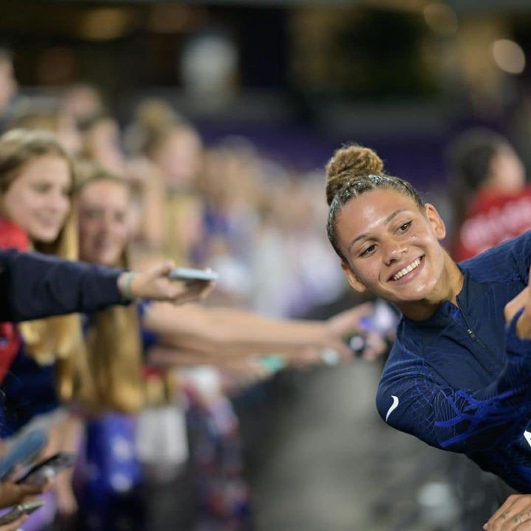 Trinity Rodman has an emotional encounter, makes young soccer fan cry