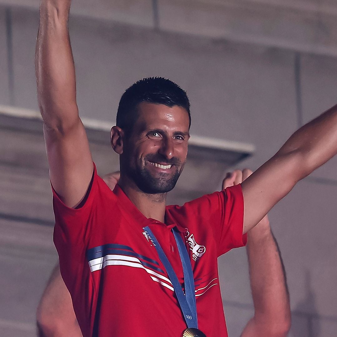 Watch Novak Djokovic's emotional homecoming after winning gold at the Olympics