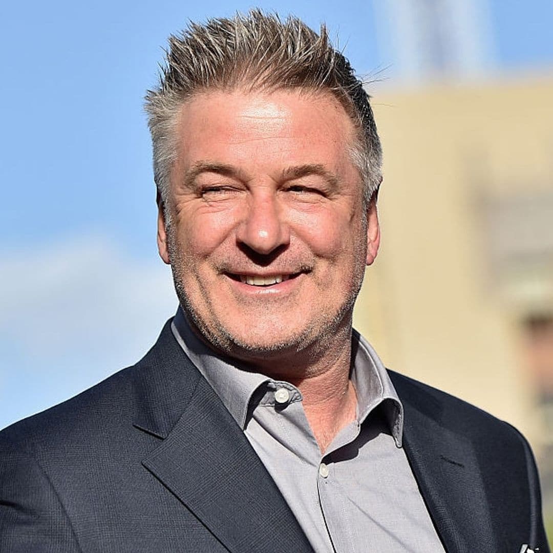 Alec Baldwin's pedicure party gets crashed by 2-year-old daughter Carmen