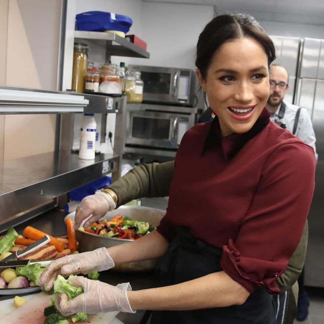 Meghan Markle volunteers incognito at soup kitchen in never-before-seen photo