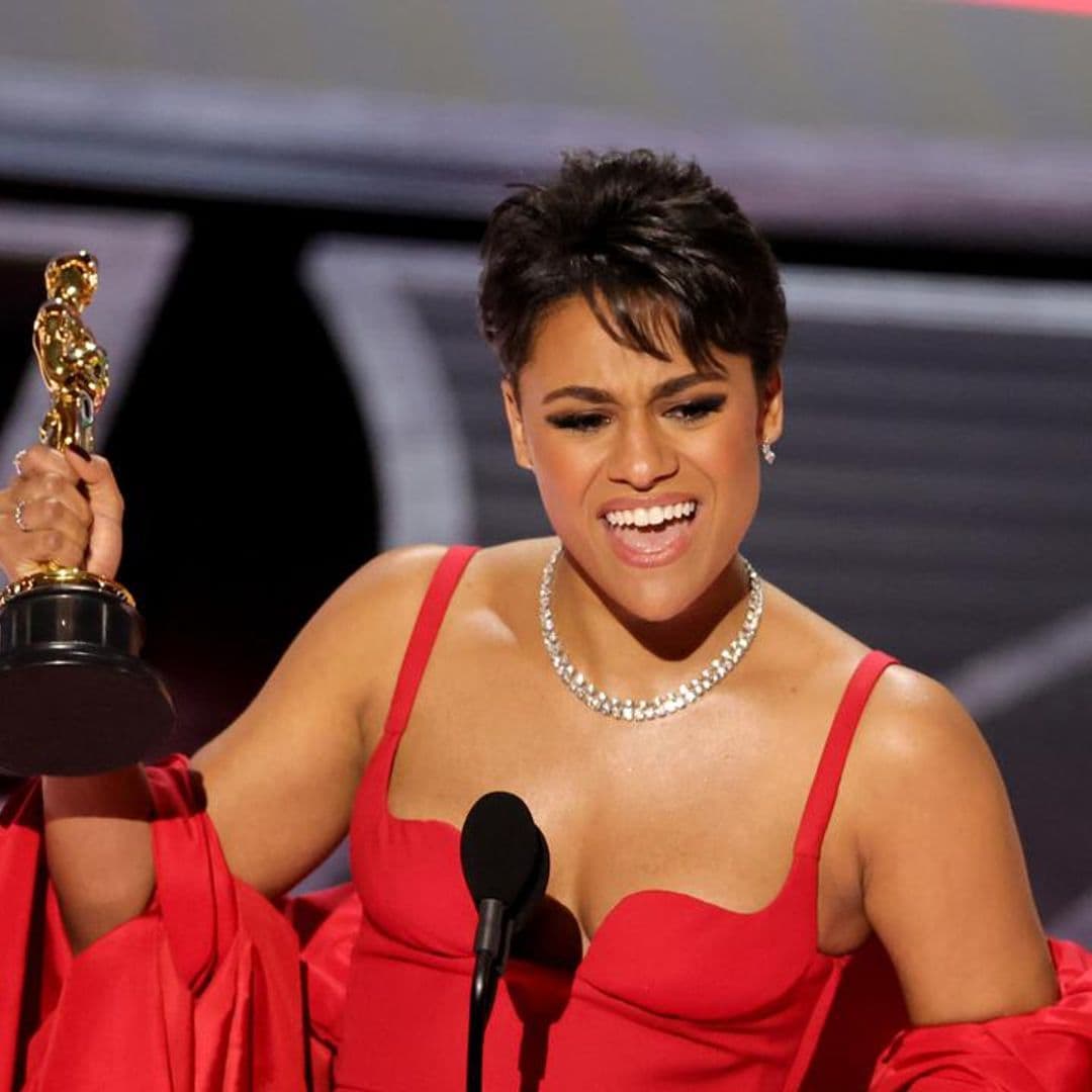 Ariana DeBose wins Oscar for Best Supporting Actress! Makes history as the first Afro-Latina with an Academy Award