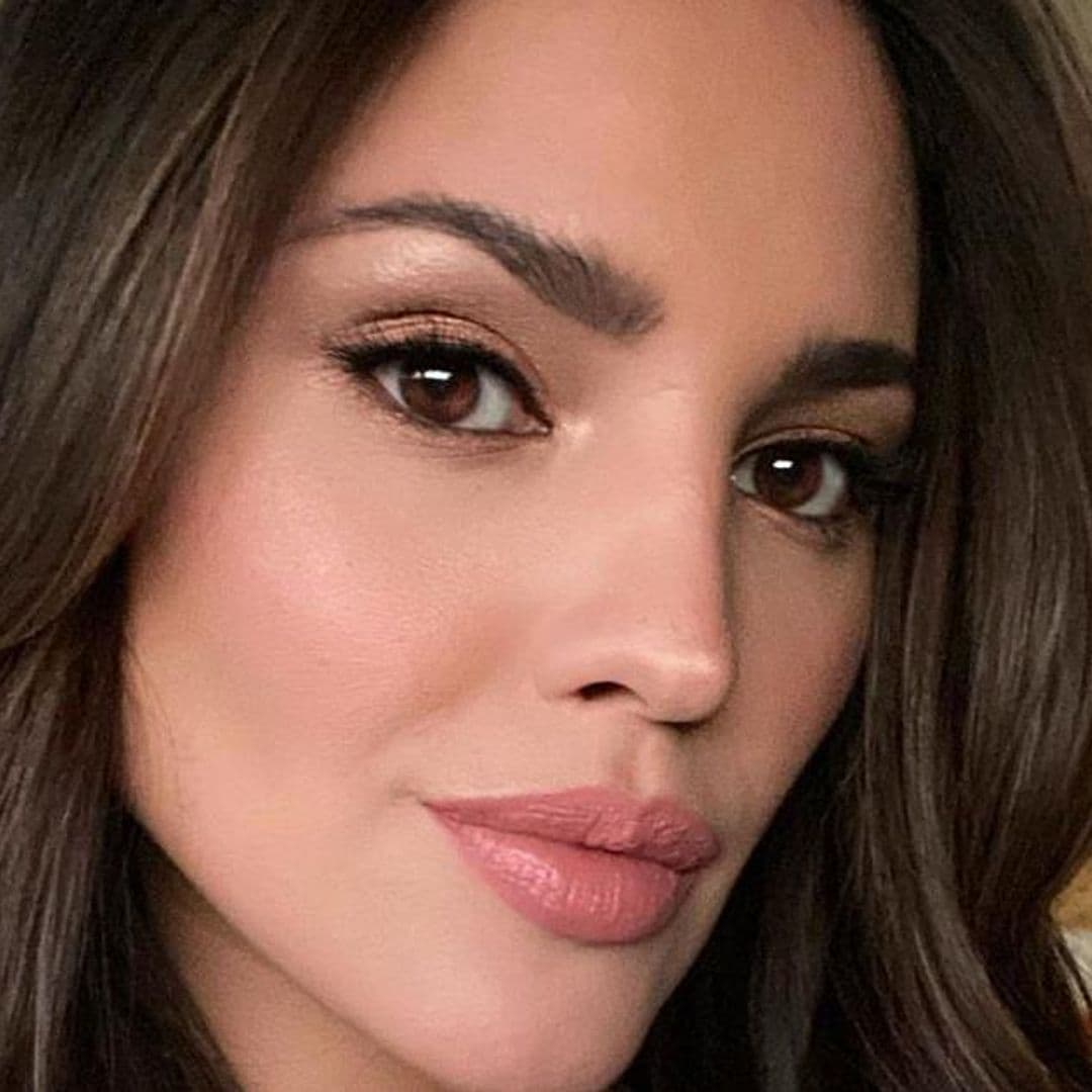 Eiza Gonzalez gives masterclass in the graphic eyeliner trend you have to try this spring