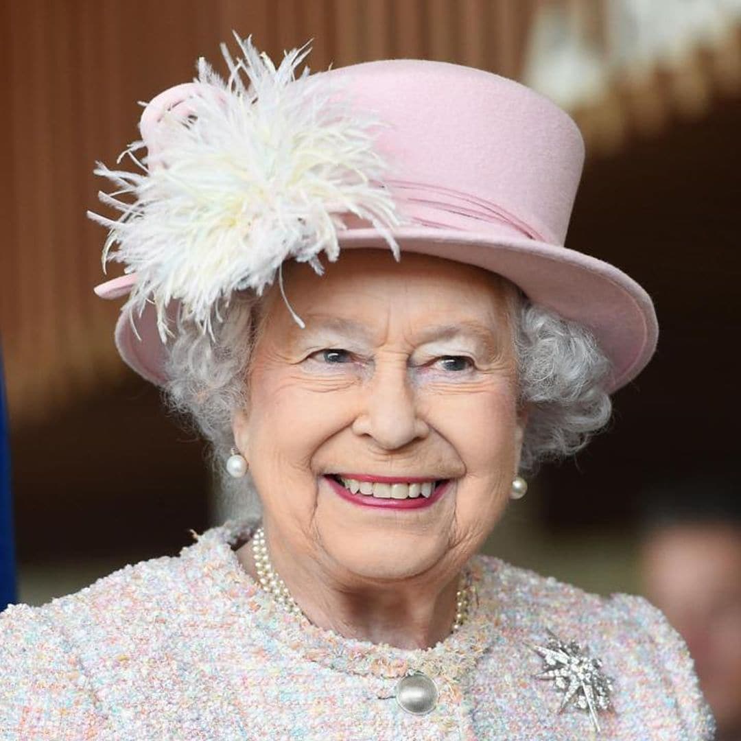 Was Queen Elizabeth a secret gamer? She had a 24k gold Nintendo