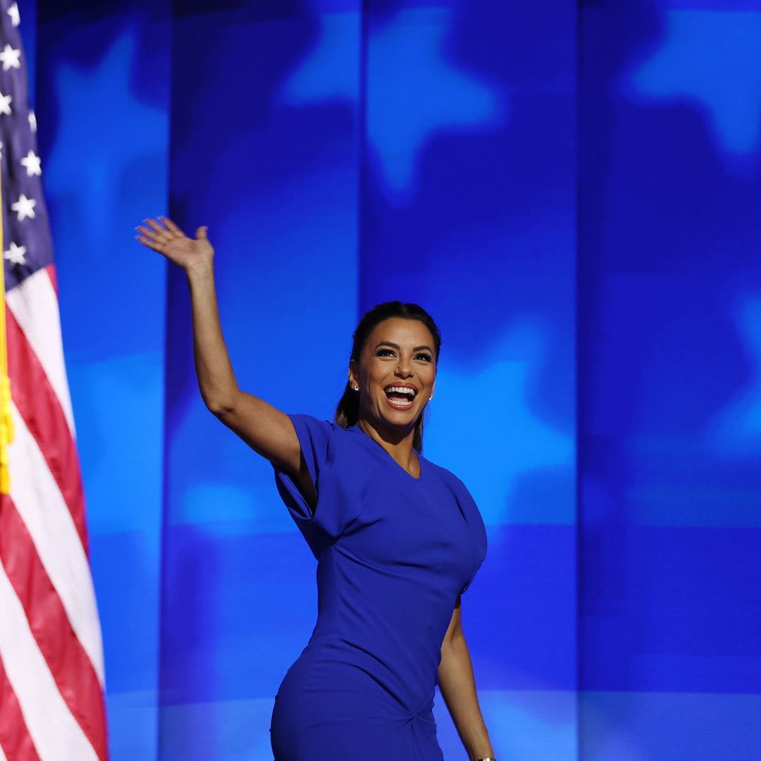 Eva Longoria brings the house down after asking DNC crowd to chant in Spanish 'She Se Puede!