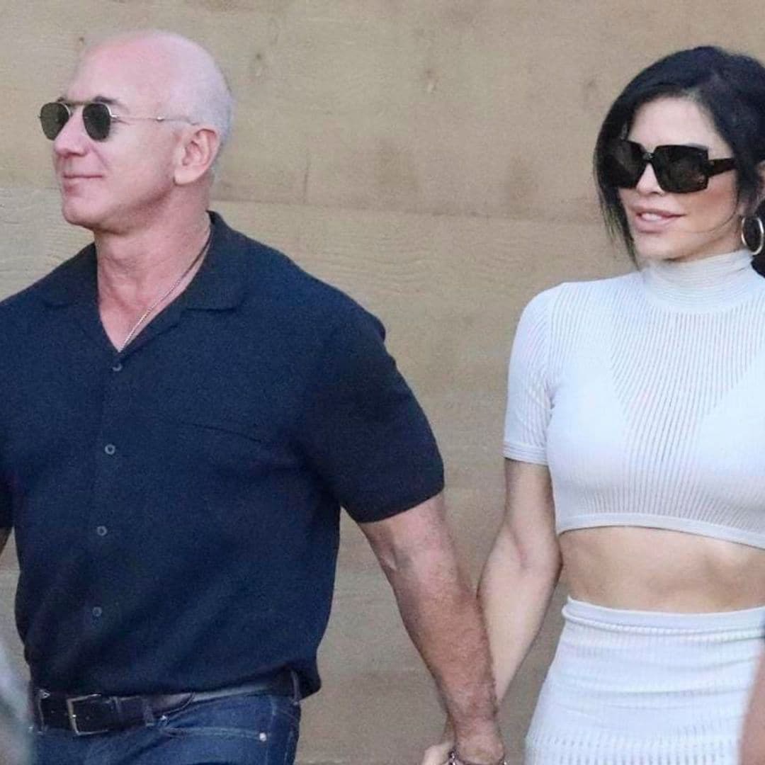 Lauren Sanchez wears all white for a romantic dinner with Jeff Bezos