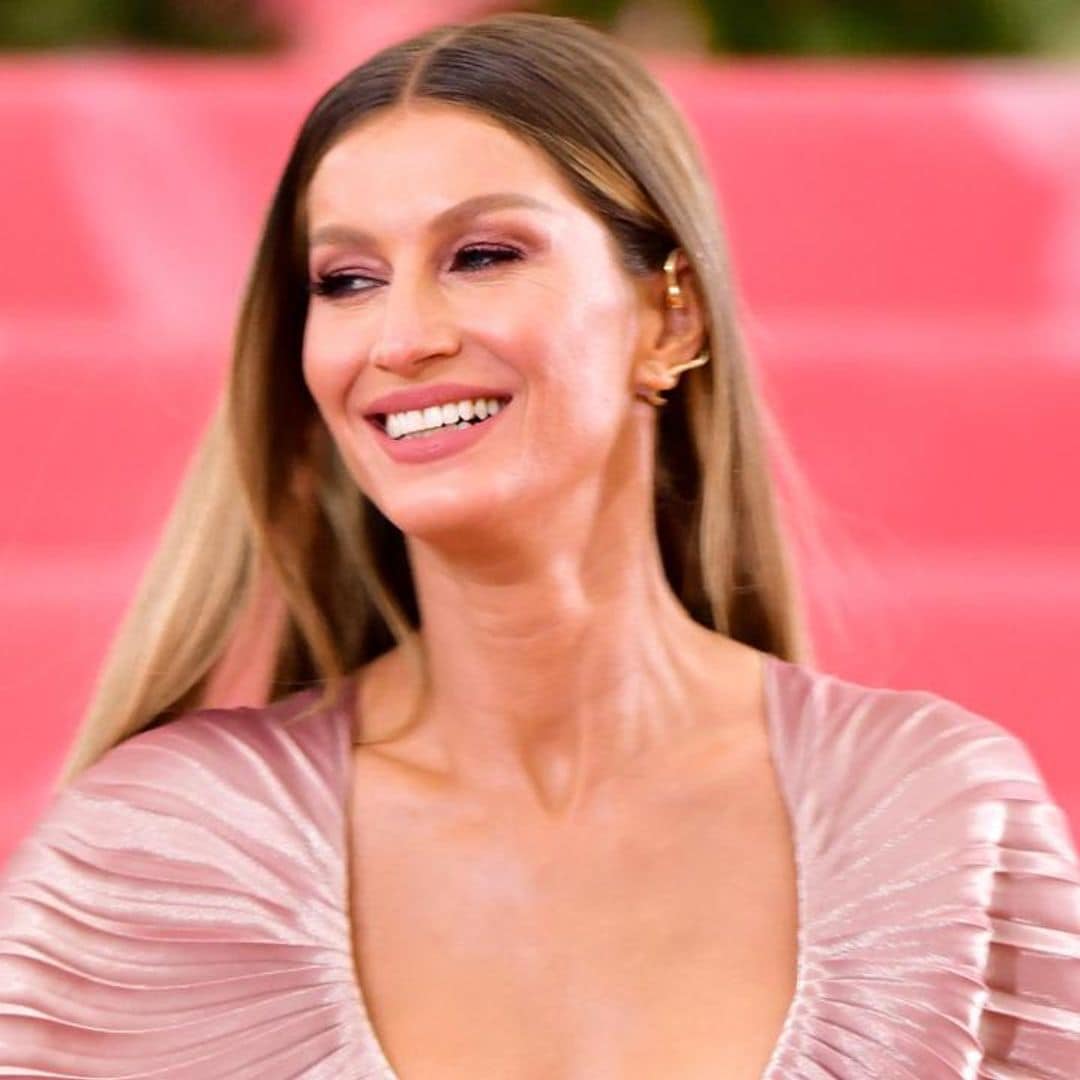 Gisele Bündchen shares photos from her Christmas without Tom Brady