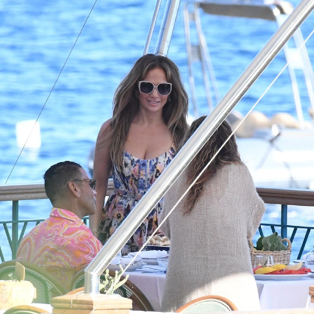  Jennifer Lopez is seen arriving at Lo Scoglio on August 10, 2023 in Nerano, Italy. (Photo by MEGA/GC Images)