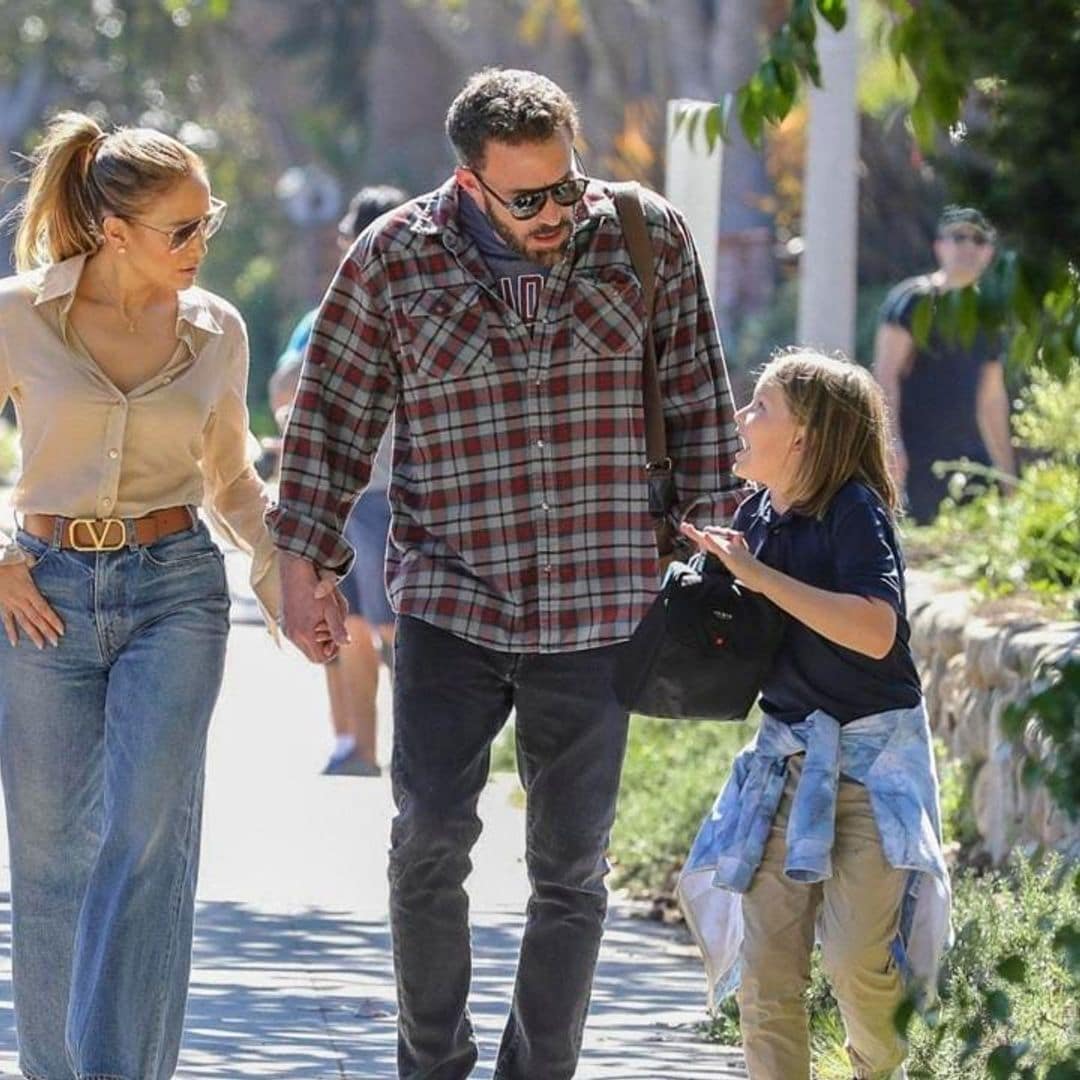 Jennifer Lopez and Ben Affleck pack on PDA while picking up one of their kids from school