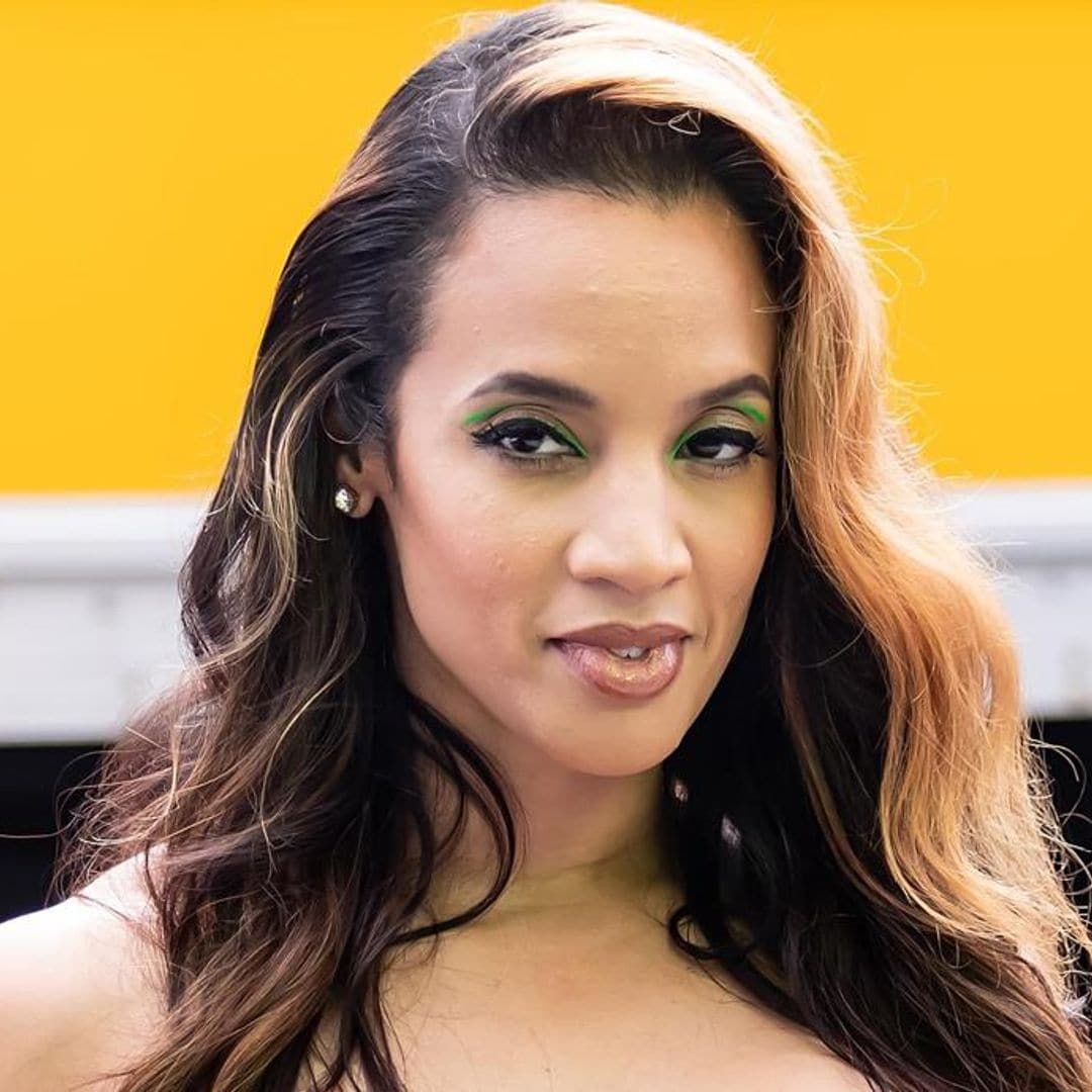 Dascha Polanco showed followers how to successfully pull off the neon eyeliner trend