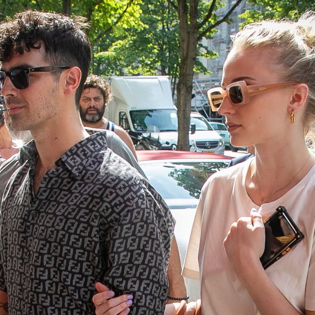 Joe Jonas edits Valentine’s Day caption to Sophie Turner after confusing fans