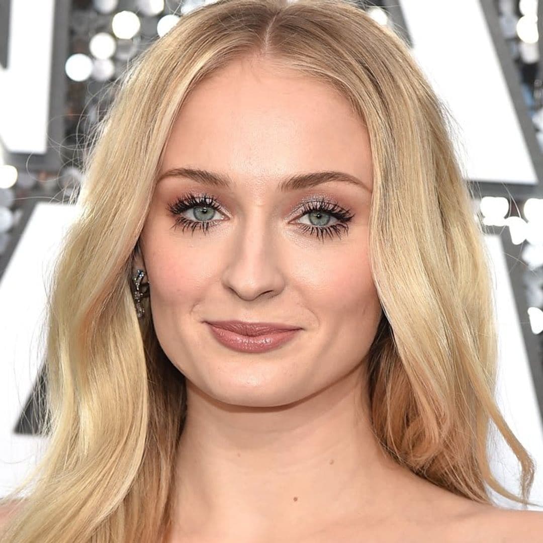 Sophie Turner slams paparazzi for photographing her baby daughter Willa without consent