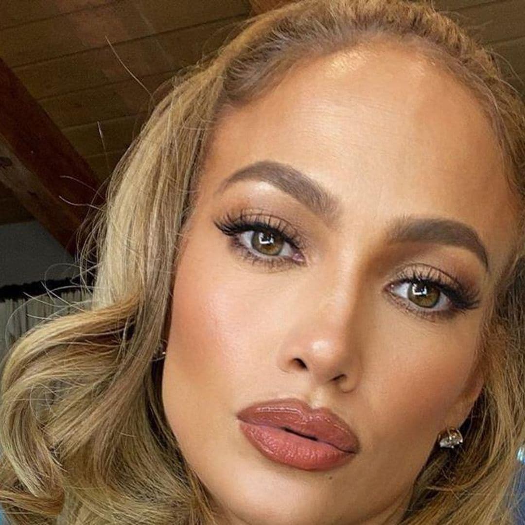 Jennifer Lopez put her own spin on the TikTok “WAP” Challenge with a different version of the dance