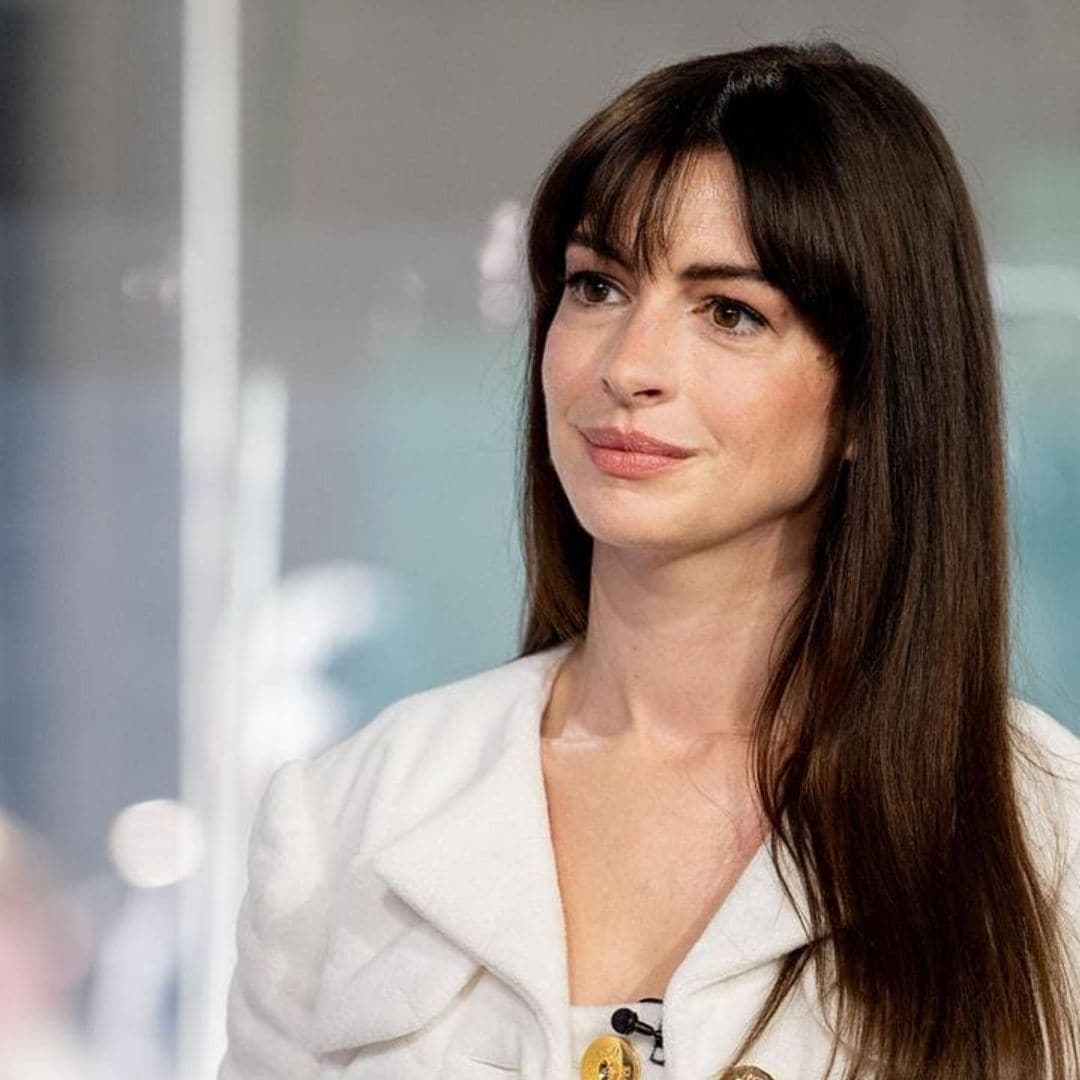 Anne Hathaway reveals she is a huge fan of Rosalía’s ‘Malamente’