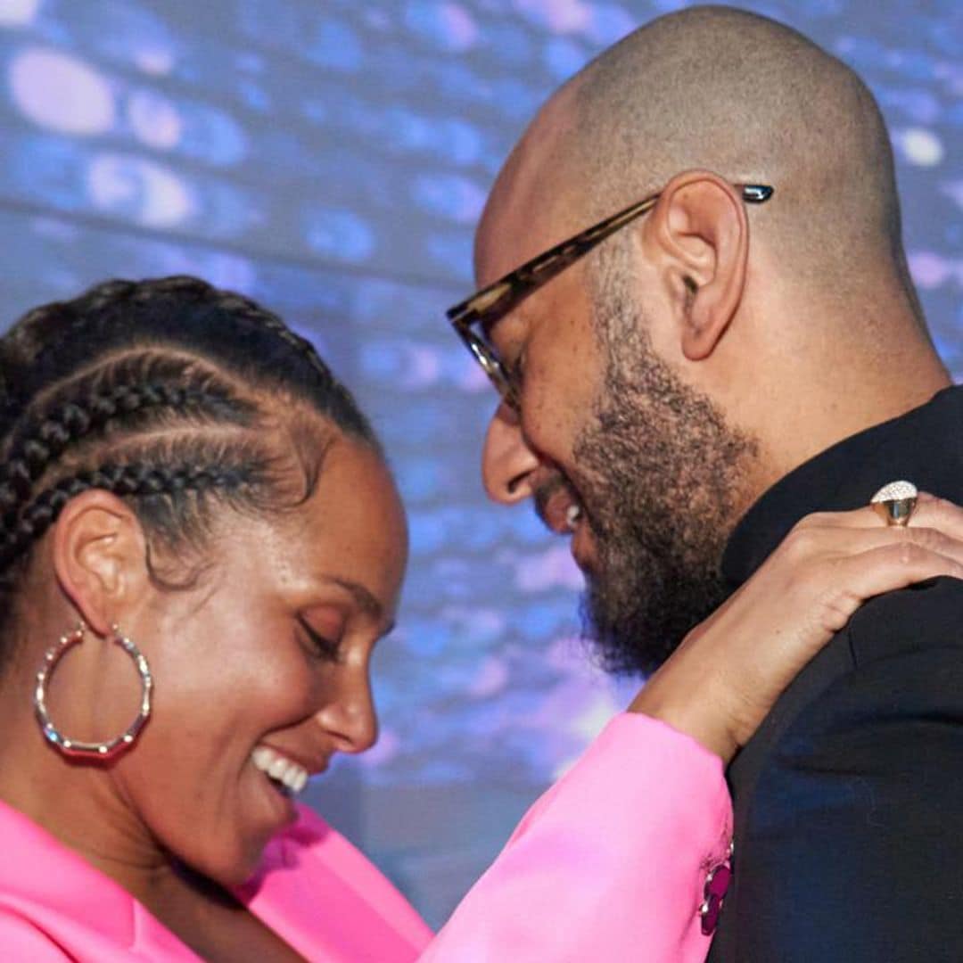 Alicia Keys and Swizz Beatz are couple goals while visiting Qatar