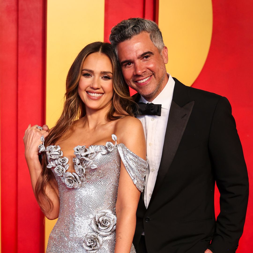 Jessica Alba opens up about divorce from Cash Warren: 'A new chapter of growth'