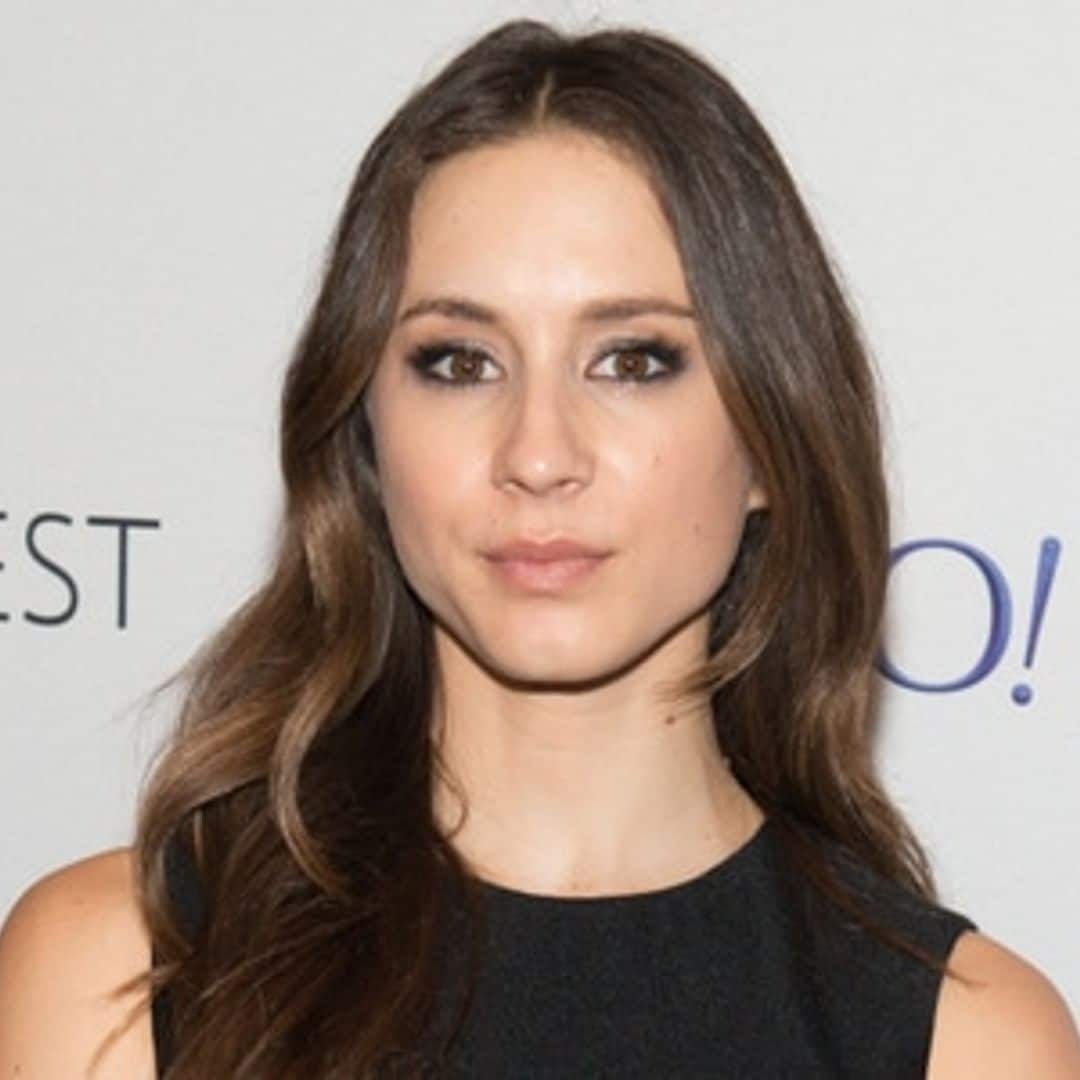 'Pretty Little Liars' star Troian Bellisario pays her respects to David Bowie during NYC trip