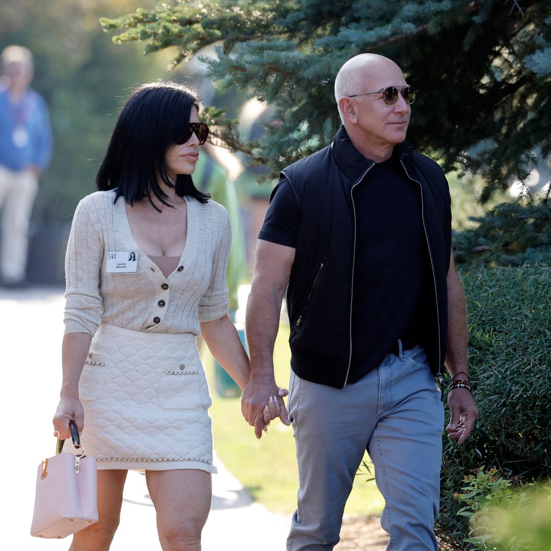 Lauren Sánchez and Jeff Bezos land in Idaho for the annual billionaires' summer camp