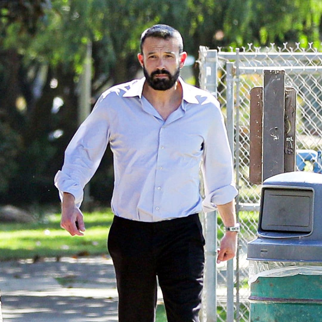 Ben Affleck reappears with darker hair and in good company while enjoying a sunny day in Santa Monica