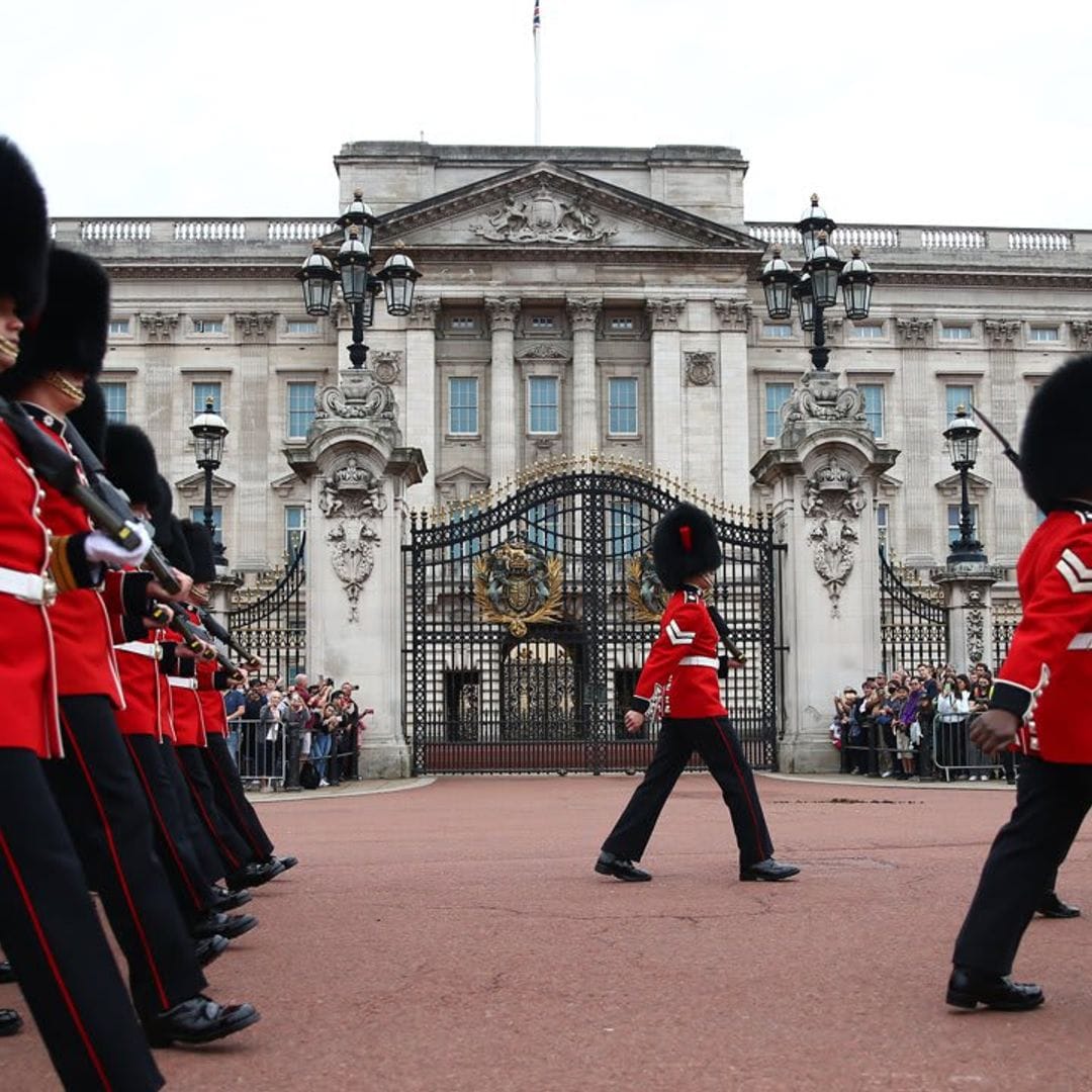 Tradition returns to Buckingham Palace for the first time in over a year