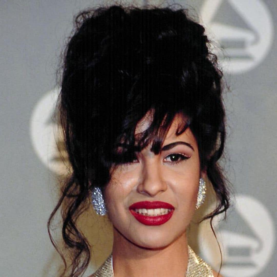 These Selena Quintanilla hairpins will have you shining like a diamond