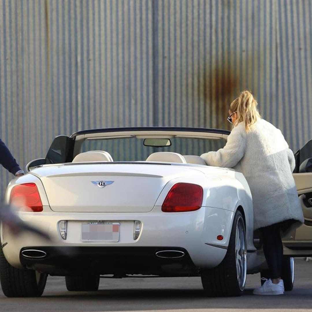 Jennifer Lopez dressed cozy for a convertible drive with Alex Rodriguez