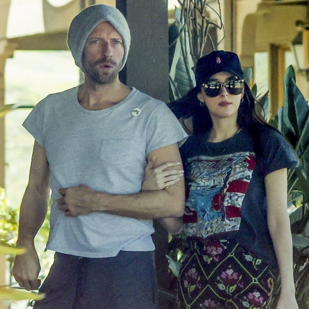 Dakota Johnson and Chris Martin stroll hand-in-hand in Mumbai, silencing relationship rumors