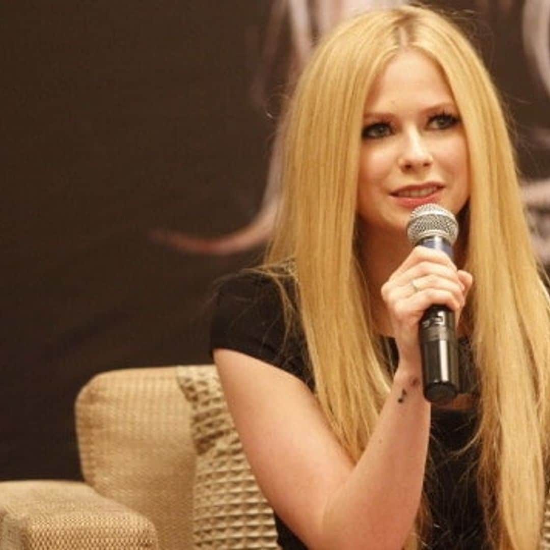 Avril Lavigne gives update on battle with Lyme disease: 'Don't give up'