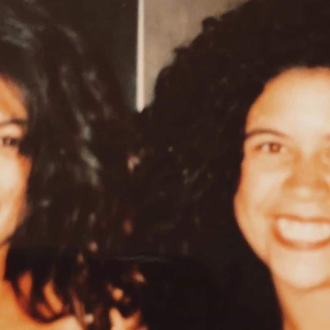 Can you recognize this A-list Latina actress in this cute throwback?