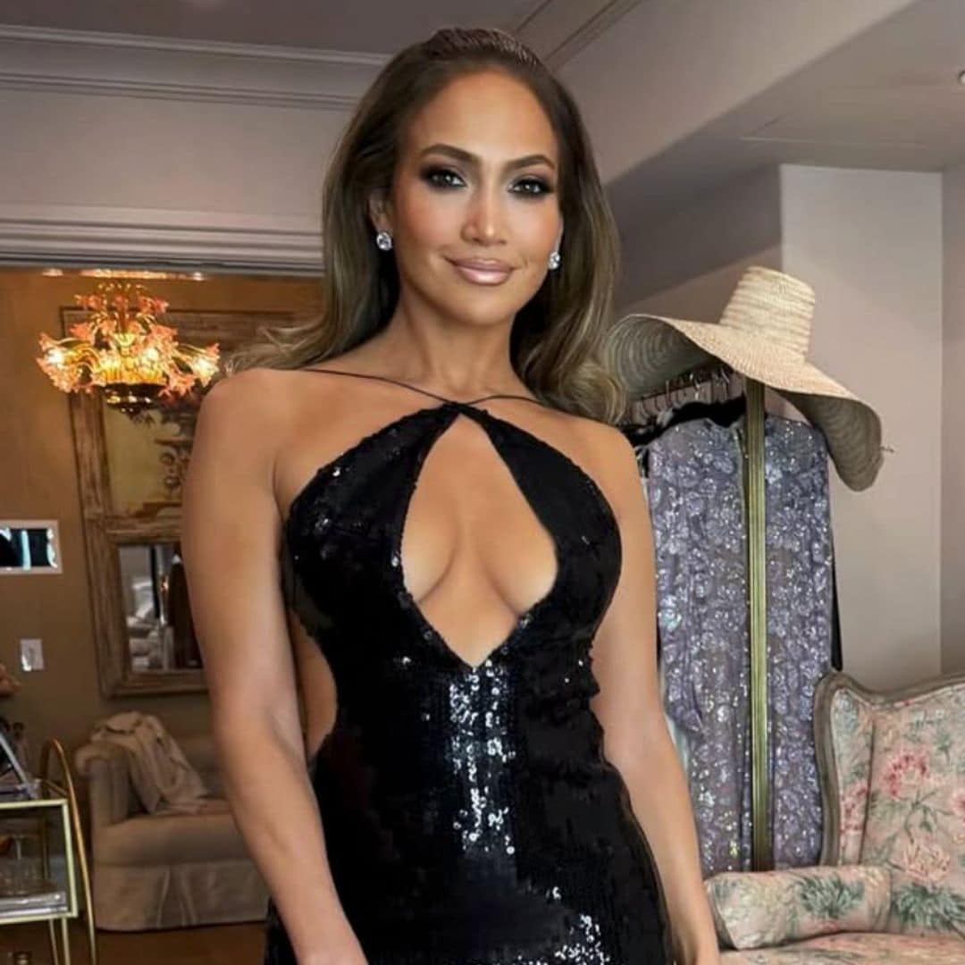 Jennifer Lopez shows off her figure in stunning backless gown: Shares inspiring Christmas message