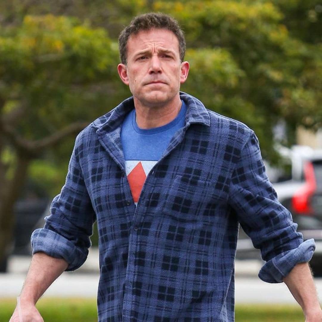 Ben Affleck attends his daughter’s high school graduation alone