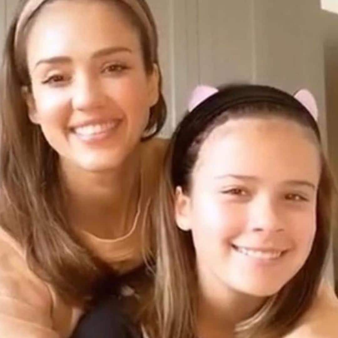 Jessica Alba and daughter Honor look identical in latest dancing clip