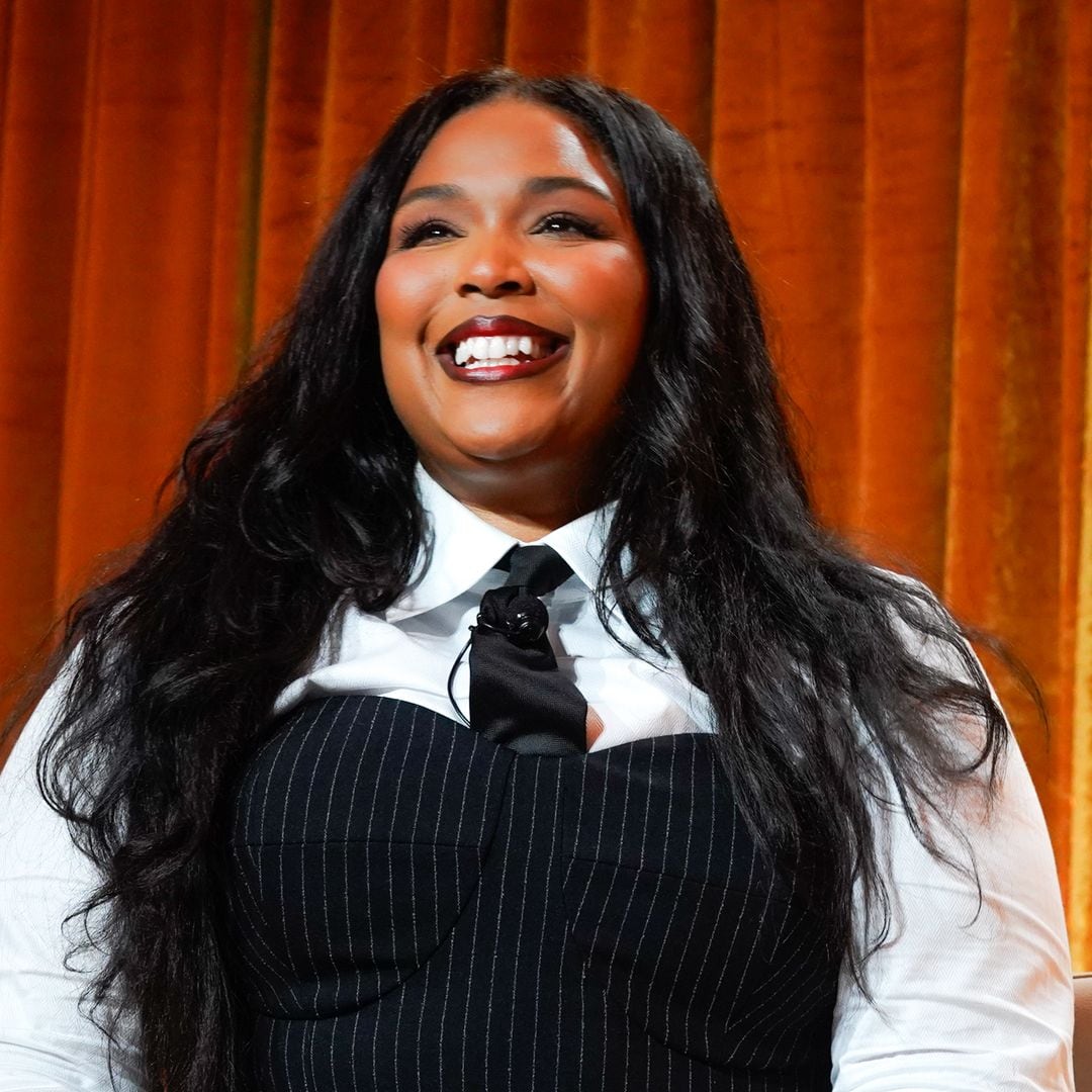 "I Did It" Lizzo shares inspiring photo of her weight loss journey