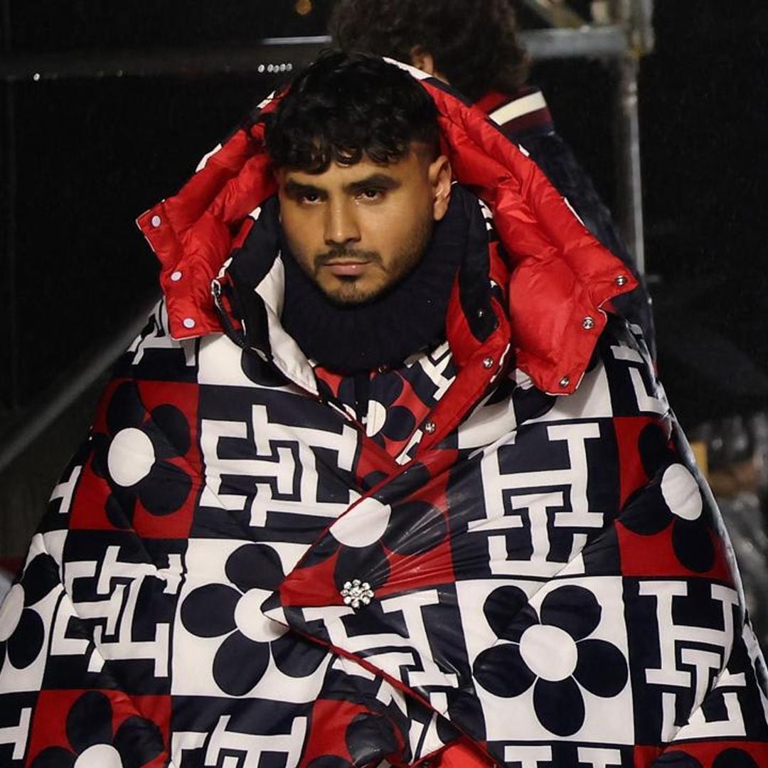 Tommy Hilfiger selects Puerto Rican rapper Álvaro Díaz to model at the 2022 Fall Collection in NYFW