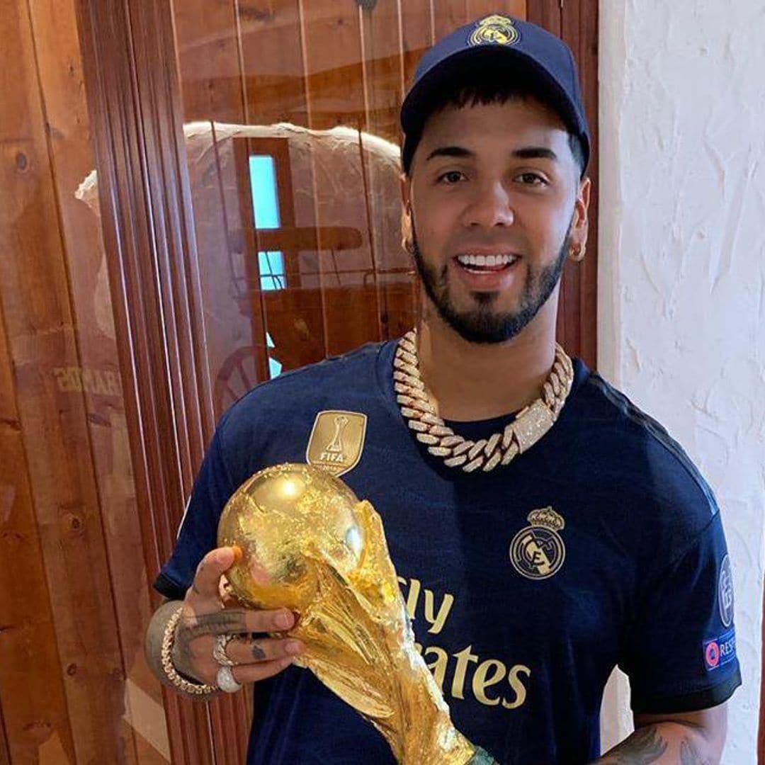 Is that you Anuel AA? The Puerto Rican looks unrecognizable in new images without a cap