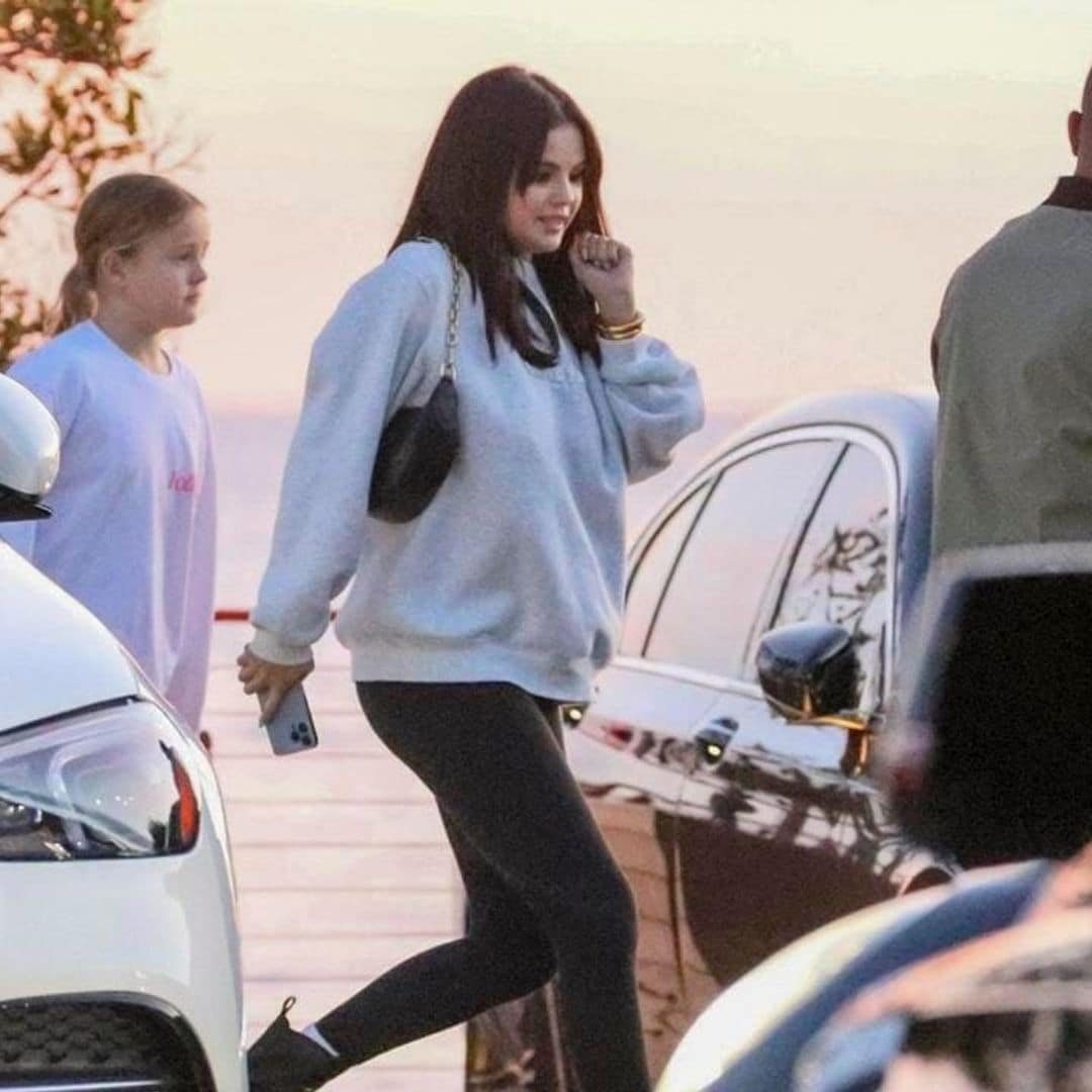 Selena Gomez joins Nicola and Brooklyn Peltz-Beckham for dinner