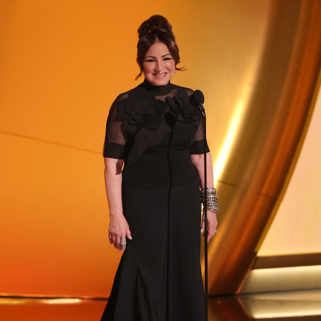 Gloria Estefan honors L.A's first responders during the 2025 Grammy Awards