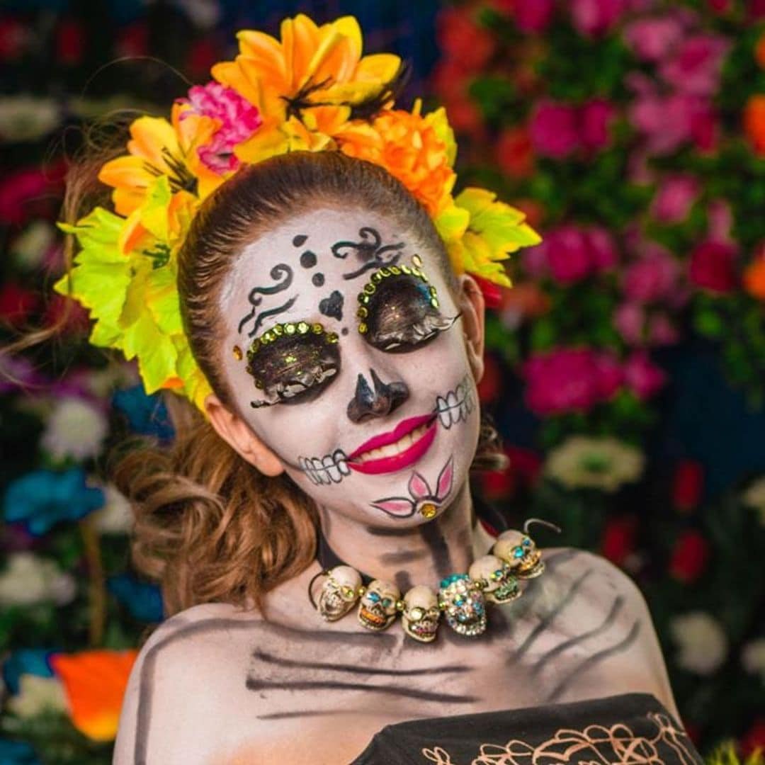 5 products to remove stubborn Dia de Muertos and Halloween makeup and restore your skin